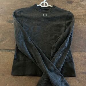 Under Armour long sleeve top